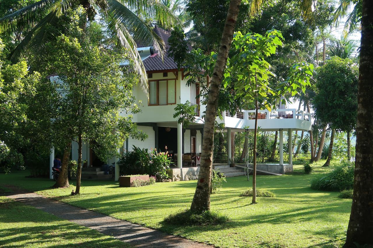 Villa Kanari Batukaras Luaran gambar